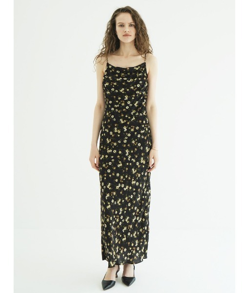 CLANE(クラネ)の「CLANE/クラネ/MABEL FLOWER DRAPE CAMI ONEPIECE(ワンピース・レディース・ブラック/オレンジ・1)」の19枚目の写真