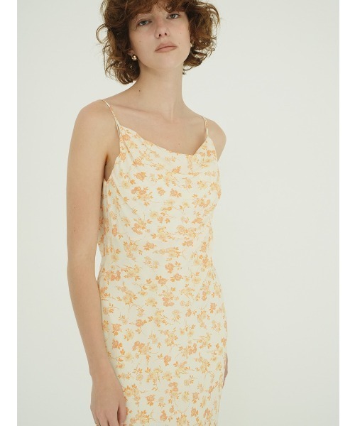 CLANE(クラネ)の「CLANE/クラネ/MABEL FLOWER DRAPE CAMI ONEPIECE(ワンピース・レディース・ブラック/オレンジ・1)」の5枚目の写真