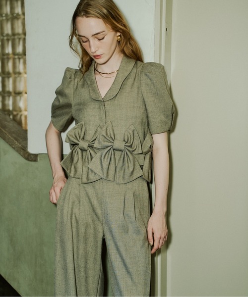 LE'RURE(リルアー)の「Ribbon half sleeve jacket(セットアップ・レディース・ブラウン系その他/ネイビー/ベージュ・SMALL/MEDIUM)」の8枚目の写真