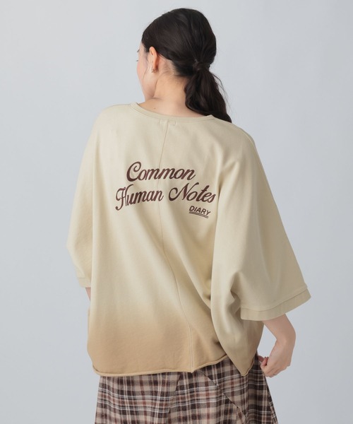 LEPSIM(レプシィム)の「ミニ裏毛ドルマンプリント6分袖 840430(Tシャツ/カットソー・レディース・チャコールグレー/ライトグレー・FREE)」の21枚目の写真