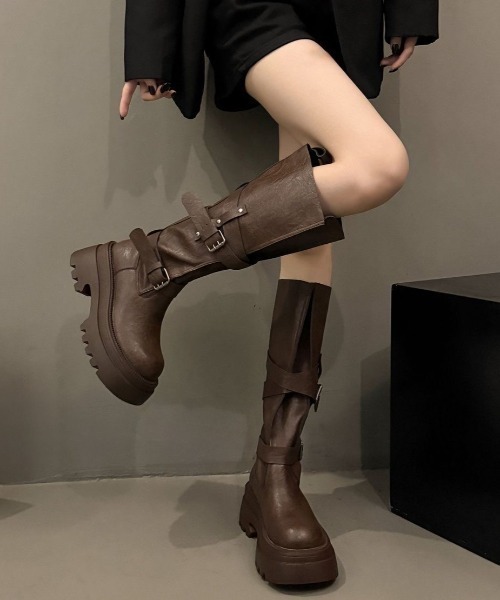 SHERU(シェル)の「ベルト付きバックル 厚底ロングブーツ Y2K レディース(ブーツ・レディース・ブラウン/ブラック・24.0cm/23.5cm/23.0cm)」の5枚目の写真