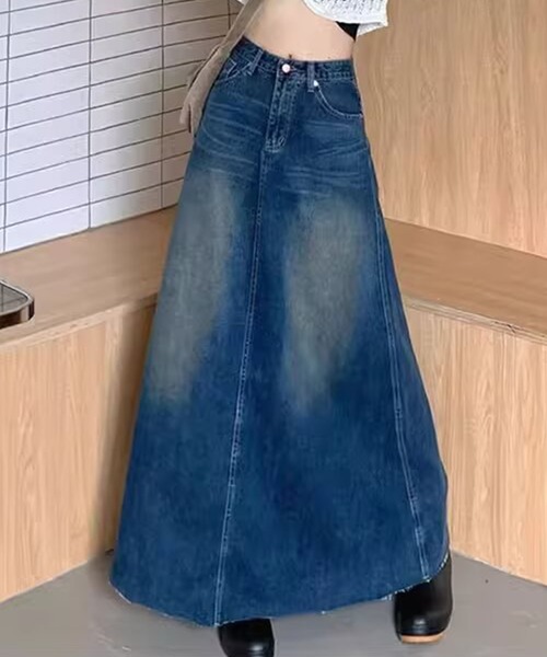 GLAMOROUS JANE(グラマラスジェーン)の「裾切りっぱなしデニムミディSK(デニムスカート・レディース・ブルー・L/M)」の2枚目の写真
