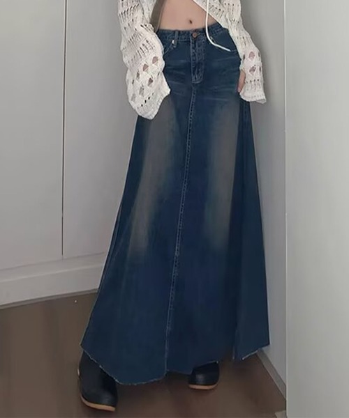 GLAMOROUS JANE(グラマラスジェーン)の「裾切りっぱなしデニムミディSK(デニムスカート・レディース・ブルー・L/M)」の6枚目の写真