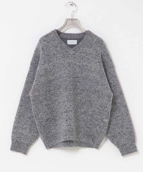 URBAN RESEARCH(アーバンリサーチ)の「new basic SPONGY NEP V-NECK KNIT(ニット/セーター・レディース・グレー/ベージュ・FREE)」の4枚目の写真