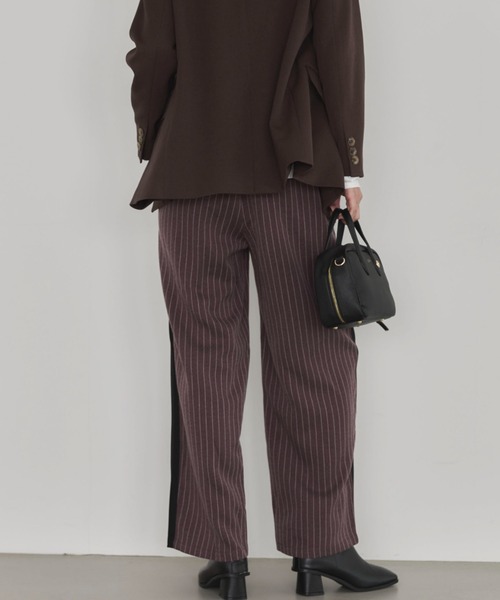 Doux archives（ドゥアルシーヴ）の「【ZOZO先行予約】異素材切替ピンストライプパンツ（その他パンツ・レディース・ベージュ/ワインレッド/グレー・FREE）」の18枚目の写真
