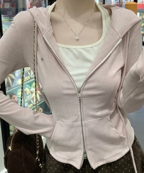 AMAJI（アマジ）の「ホルターネック フード付き ダブルジップ フェイクレイヤード長袖Tシャツ（Tシャツ/カットソー・レディース・ライトブルー/ライトピンク・LARGE/X-LARGE/SMALL/MEDIUM）」の4枚目の写真