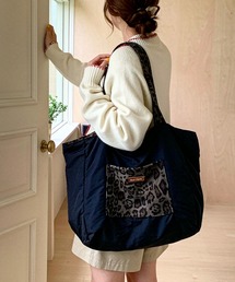 【大容量・A4対応】リバーシブル両面使いレオパード柄トートバッグ