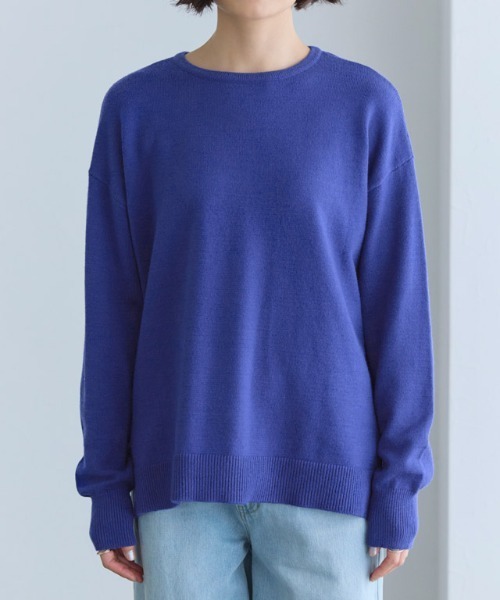 Pierrot（ピエロ）の「クルーネックプレミアムカシミヤタッチスリットオーバーニット（ニット/セーター・レディース・ダークブラウン/アイボリー/ブラック/ロイヤルブルー/チャコール・M/L/LL）」の12枚目の写真