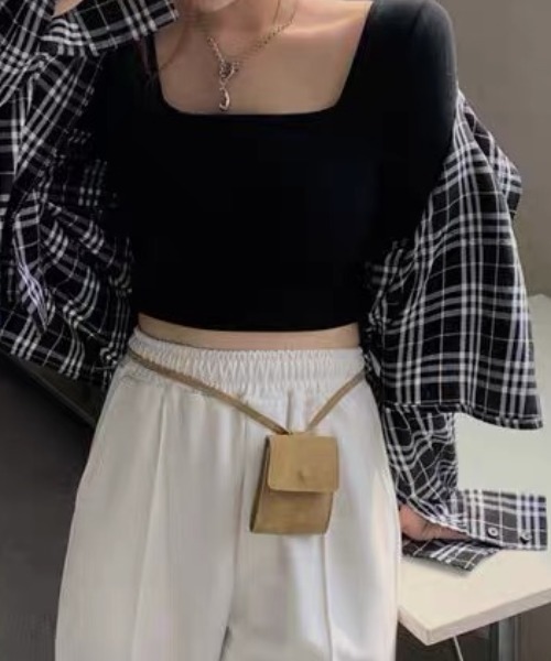 ampm(エーエムピーエム)の「スクエアネッククロップド長袖トップス(Tシャツ/カットソー・レディース・ホワイト/ブラック・FREE)」の10枚目の写真