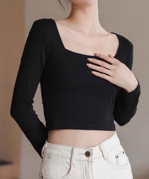 ampm(エーエムピーエム)の「スクエアネッククロップド長袖トップス(Tシャツ/カットソー・レディース・ホワイト/ブラック・FREE)」の3枚目の写真