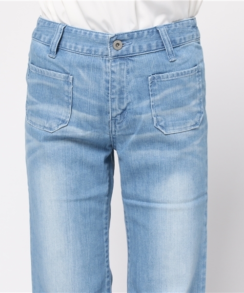 IEDIT（イディット）の「【股下丈が選べる】ミルブロウズ　ひかえめフレアーがちょうどいいヴィンテージライクワイドデニムパンツ　（デニムパンツ・レディース・ライトブルー/ブルー・1/6/10/7/2/8/3/4/9/5）」の6枚目の写真