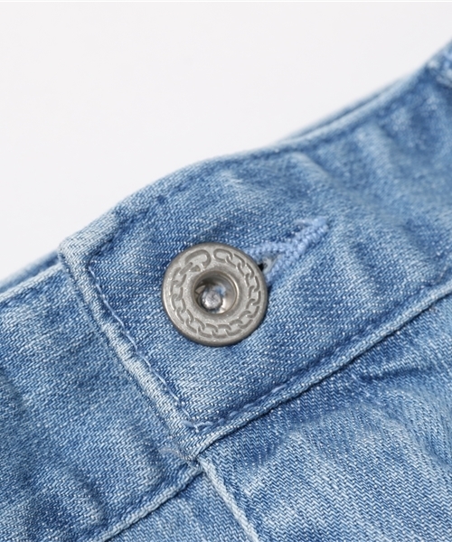 IEDIT（イディット）の「【股下丈が選べる】ミルブロウズ　ひかえめフレアーがちょうどいいヴィンテージライクワイドデニムパンツ　（デニムパンツ・レディース・ライトブルー/ブルー・1/6/10/7/2/8/3/4/9/5）」の12枚目の写真