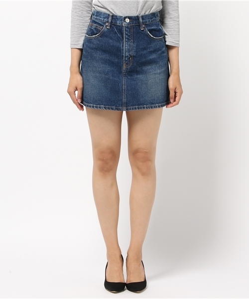 SLY（スライ）の「【ViVi 9月号掲載】WOLT HW S/SK-A（デニムスカート・レディース・ブルー・0/1/2）」の2枚目の写真