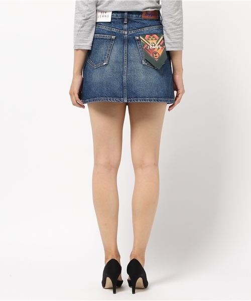 SLY（スライ）の「【ViVi 9月号掲載】WOLT HW S/SK-A（デニムスカート・レディース・ブルー・0/1/2）」の4枚目の写真