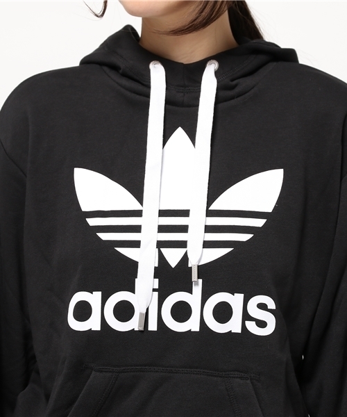 adidas（アディダス）の「【adicolor】 パーカー [TREFOIL LONG HOODIE]（パーカー・レディース・ブラック・SMALL/MEDIUM/LARGE/X-SMALL/XX-LARGE/XXX-LARGE）」の5枚目の写真