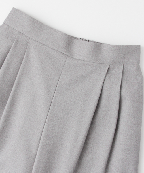 URBAN RESEARCH(アーバンリサーチ)の「UR ブライトサージタックワイドパンツ(その他パンツ・レディース・ライトベージュ/ライトグレー/キャメル・38/36)」の10枚目の写真