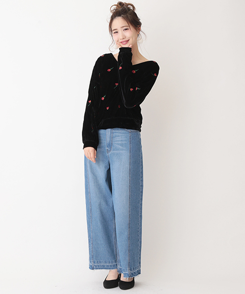 one after another NICE CLAUP(ワンアフターアナザーナイスクラップ)の「刺しゅう*ベロアVネックプルオーバー(Tシャツ/カットソー・レディース・ピンク/アイボリー/ブラック・FREE)」の13枚目の写真