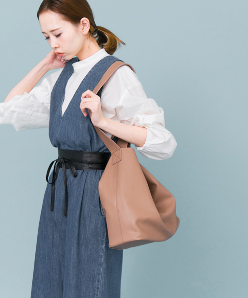 KBF（ケイビーエフ）の「KBF　2WAYトートバッグ（トートバッグ・レディース・ピンクベージュ/ライトグレー/ブラック・ONE）」の15枚目の写真