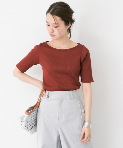 URBAN RESEARCH（アーバンリサーチ）の「UR ボートネックテレコカットソー（Tシャツ/カットソー・レディース・オフホワイト/イエロー/ライトベージュ/ブラウン系その他/ブラック・FREE）」の4枚目の写真