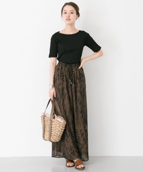 URBAN RESEARCH（アーバンリサーチ）の「UR ボートネックテレコカットソー（Tシャツ/カットソー・レディース・オフホワイト/イエロー/ライトベージュ/ブラウン系その他/ブラック・FREE）」の21枚目の写真