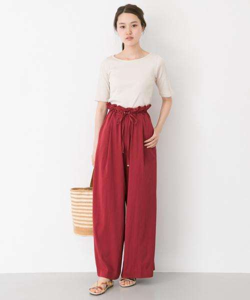 URBAN RESEARCH（アーバンリサーチ）の「UR ボートネックテレコカットソー（Tシャツ/カットソー・レディース・オフホワイト/イエロー/ライトベージュ/ブラウン系その他/ブラック・FREE）」の15枚目の写真