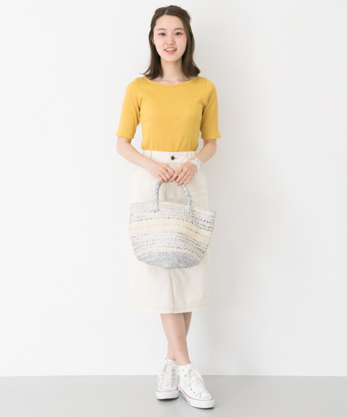 URBAN RESEARCH（アーバンリサーチ）の「UR ボートネックテレコカットソー（Tシャツ/カットソー・レディース・オフホワイト/イエロー/ライトベージュ/ブラウン系その他/ブラック・FREE）」の18枚目の写真