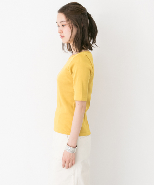 URBAN RESEARCH（アーバンリサーチ）の「UR ボートネックテレコカットソー（Tシャツ/カットソー・レディース・オフホワイト/イエロー/ライトベージュ/ブラウン系その他/ブラック・FREE）」の8枚目の写真