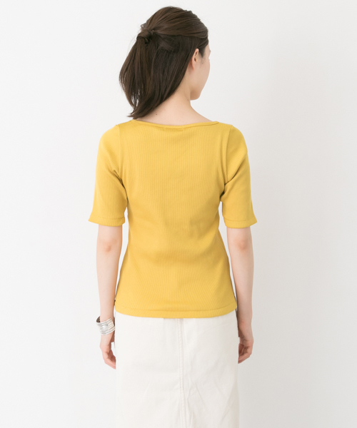 URBAN RESEARCH（アーバンリサーチ）の「UR ボートネックテレコカットソー（Tシャツ/カットソー・レディース・オフホワイト/イエロー/ライトベージュ/ブラウン系その他/ブラック・FREE）」の9枚目の写真