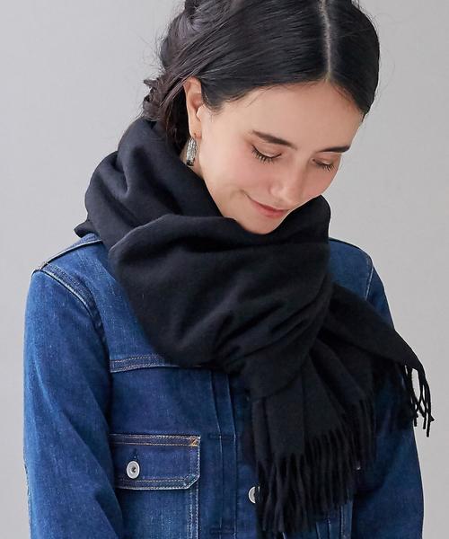 Johnstons of Elgin（ジョンストンズオブエルガン）の「[別注][ジョンストンズ]JOHNSTONS SOLID ストール 17FW ◆（ストール/ショール・レディース・ブラック/ワイン/その他1・FREE）」の2枚目の写真