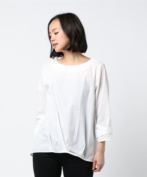 LBC（エルビーシー）の「フロントタックTブラウス      （シャツ/ブラウス・レディース・ホワイト/ブラック/ネイビー・MEDIUM/LARGE）」の6枚目の写真