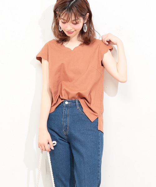 natural couture（ナチュラルクチュール）の「スカラップ麻ブラウス（シャツ/ブラウス・レディース・ブラック/ベージュ/レッド/ミント・FREE）」の2枚目の写真