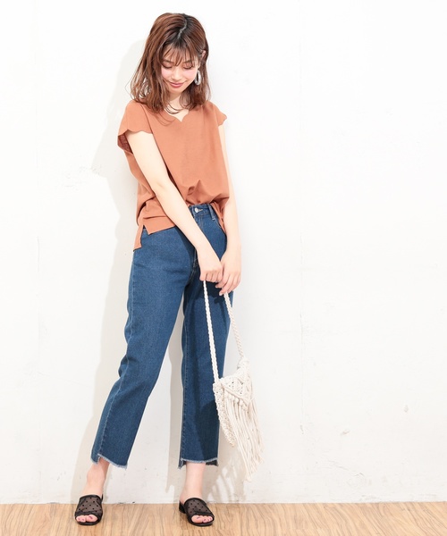 natural couture（ナチュラルクチュール）の「スカラップ麻ブラウス（シャツ/ブラウス・レディース・ブラック/ベージュ/レッド/ミント・FREE）」の8枚目の写真