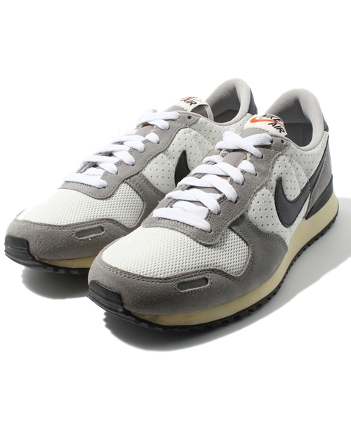 NIKE(ナイキ)の「ナイキ レトロランニング エア ボルテックス ビンテージ NIKE AIR VORTEX VNTG SU13(スニーカー・レディース・ホワイト/ライトパープル/ネイビー・24cm/24.5cm/26cm/26.5cm/27cm/27.5cm/28cm)」の2枚目の写真