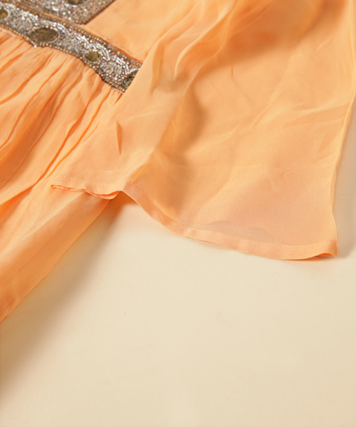 green label relaxing(グリーンレーベルリラクシング)の「INDIA ムナモト/ビーズ ワンピース(ワンピース・レディース・ブラック/シャーベット・FREE)」の10枚目の写真