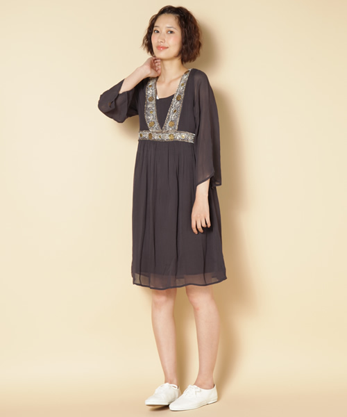 green label relaxing(グリーンレーベルリラクシング)の「INDIA ムナモト/ビーズ ワンピース(ワンピース・レディース・ブラック/シャーベット・FREE)」の11枚目の写真