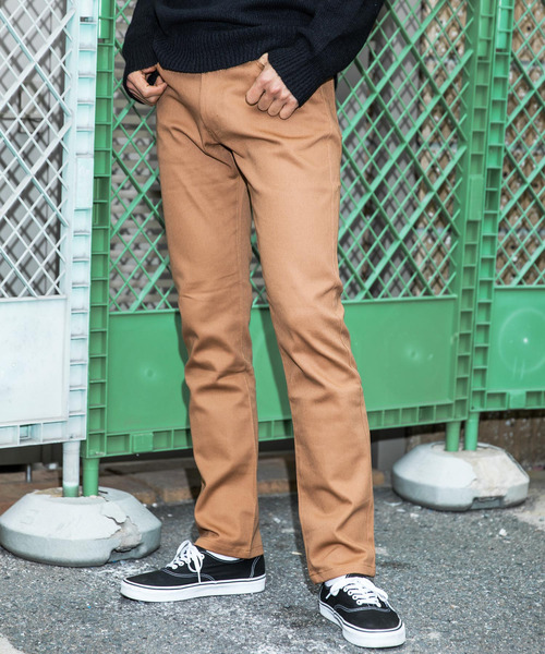 Ressaca（レサーカ）の「ストレッチテーパードパンツ カラーパンツ / ホワイトパンツ（その他パンツ・メンズ・ベージュ/ブラック/ブラウン/チャコール/モカ/ネイビー/オリーブ/ホワイト/ワイン・S/M/L/XL）」の4枚目の写真