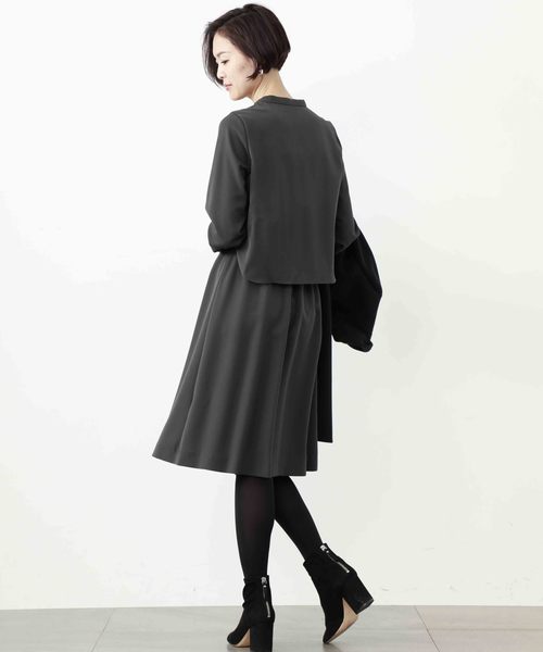 STUDIOUS(ステュディオス)の「【STUDIOUS】スキッパーエアリーロングスリーブOP(ワンピース・レディース・ベージュ/ネイビー/ダークグレー・FREE)」の5枚目の写真