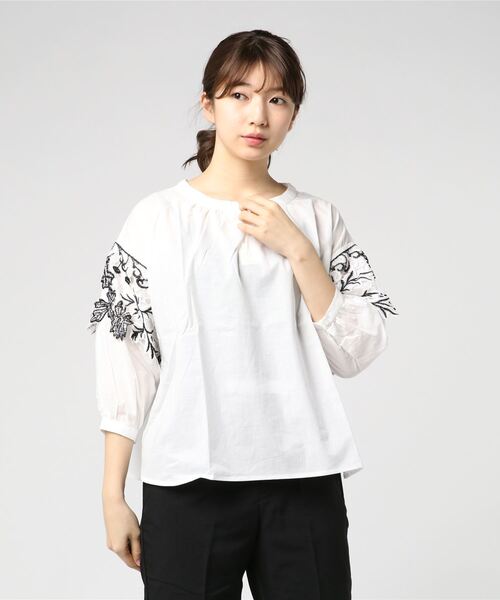 STYLEBLOCK（スタイルブロック）の「モチーフレースブラウス（シャツ/ブラウス・レディース・ホワイト/ブラック/ベージュ/カーキ/オレンジ・M）」の2枚目の写真