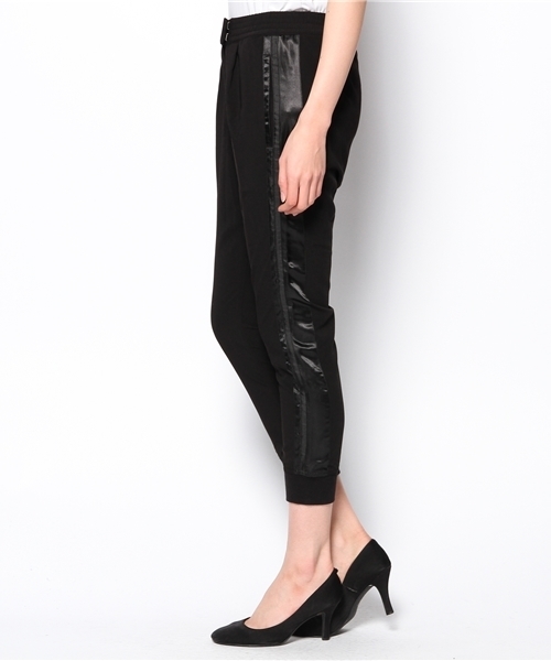 PLST（プラステ）の「サテン切替ソフトツイルイージーパンツ（その他パンツ・レディース・ブラック/ダークブルー/サーモンピンク・2）」の6枚目の写真