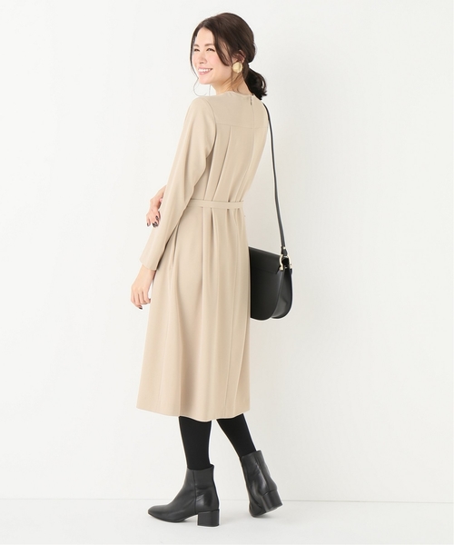 La TOTALITE（ラトータリテ）の「バイカラーワイドタックワンピース【手洗い可能】◆（ワンピース・レディース・ベージュ/ネイビー・FREE）」の12枚目の写真