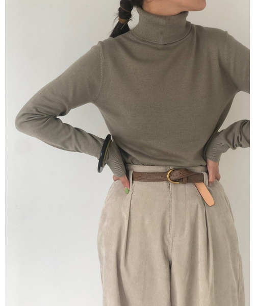 TODAYFUL（トゥデイフル）の「ハイゲージタートルニット（ニット/セーター・レディース・ホワイト/ナチュラル/オリーブ/イエロー・FREE）」の3枚目の写真