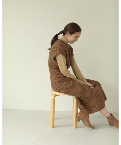 TODAYFUL（トゥデイフル）の「ハイゲージタートルニット（ニット/セーター・レディース・ホワイト/ナチュラル/オリーブ/イエロー・FREE）」の6枚目の写真