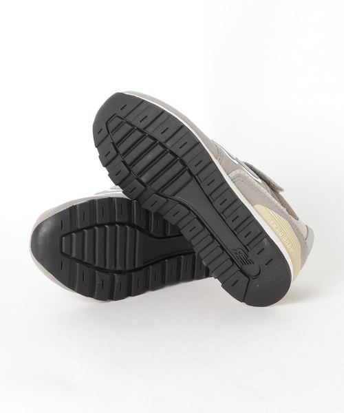 NEW BALANCE（ニューバランス）の「NEW BALANCE/ニューバランス KV996CWY スニーカー（スニーカー・キッズ・ベージュ・18.0cm/19.0cm/20.0cm/21.0cm/23.0cm/24.0cm/22.0cm/17.0cm）」の3枚目の写真