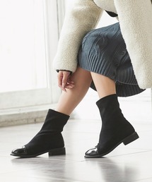 KOBE LETTUCE | エナメル切替ラウンドトゥフラットショートブーツ(ブーツ)