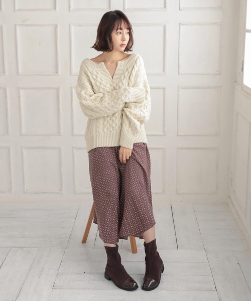 KOBE LETTUCE（コウベレタス）の「エナメル切替ラウンドトゥフラットショートブーツ（ブーツ・レディース・ブラウン/グレイッシュベージュ/ブラック・LL/S/M/L）」の14枚目の写真