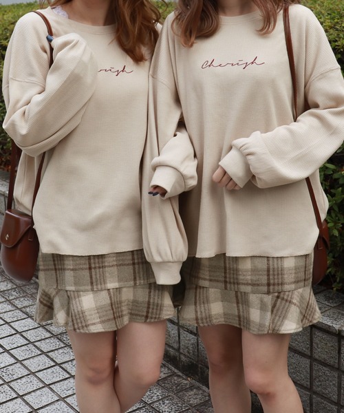 PairPair（ペアペア）の「ワッフルロゴ刺繍プルオーバー（Tシャツ/カットソー・レディース・ベージュ/ライトグリーン/モカ/ラベンダー・FREE）」の2枚目の写真