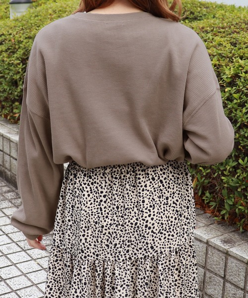 PairPair（ペアペア）の「ワッフルロゴ刺繍プルオーバー（Tシャツ/カットソー・レディース・ベージュ/ライトグリーン/モカ/ラベンダー・FREE）」の16枚目の写真