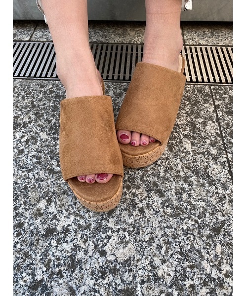 one way（ワンウェイ）の「コルク厚底サンダル（サンダル・レディース・ブラック/ライトブラウン・M/L/S）」の6枚目の写真