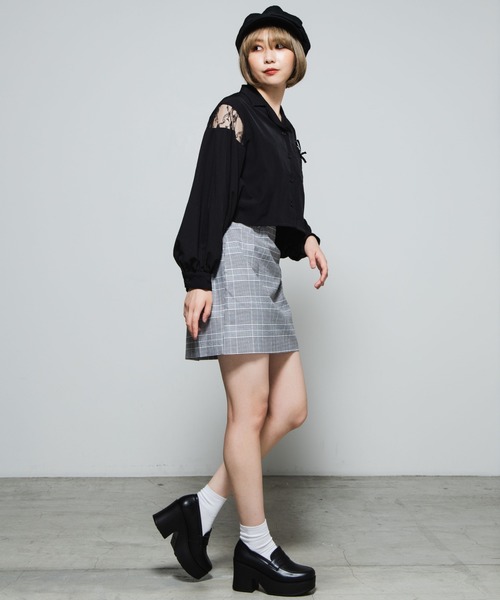 WEGO(ウィゴー)の「WEGO/レースアップオープンカラーシャツ(シャツ/ブラウス・レディース・ブラック/ベージュ・FREE)」の6枚目の写真