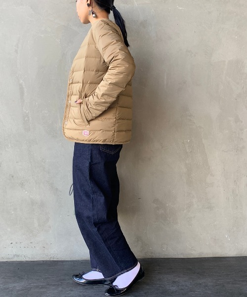 Vincent et Mireille（バンソンエミレイユ）の「[Vincent et Mireille/ヴァンソン エ ミレイユ] ステッチレスライトダウンカーディガン（ダウンジャケット/コート・レディース・ブラック/ベージュ・34/36/40/42）」の11枚目の写真